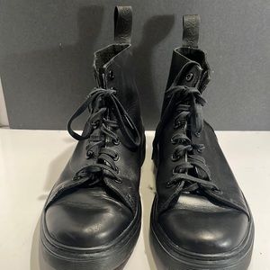 Dr Martens Talib size 8 women boots/shoes